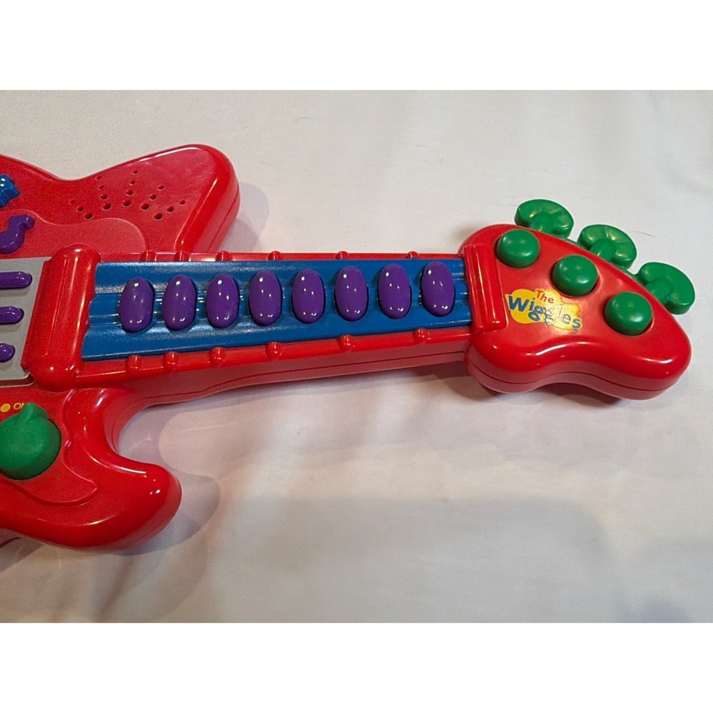 The Wiggles Murray's Red Guitar Music Sing Songs Music 15" 2003 Spin Master Test - Picture 4 of 6